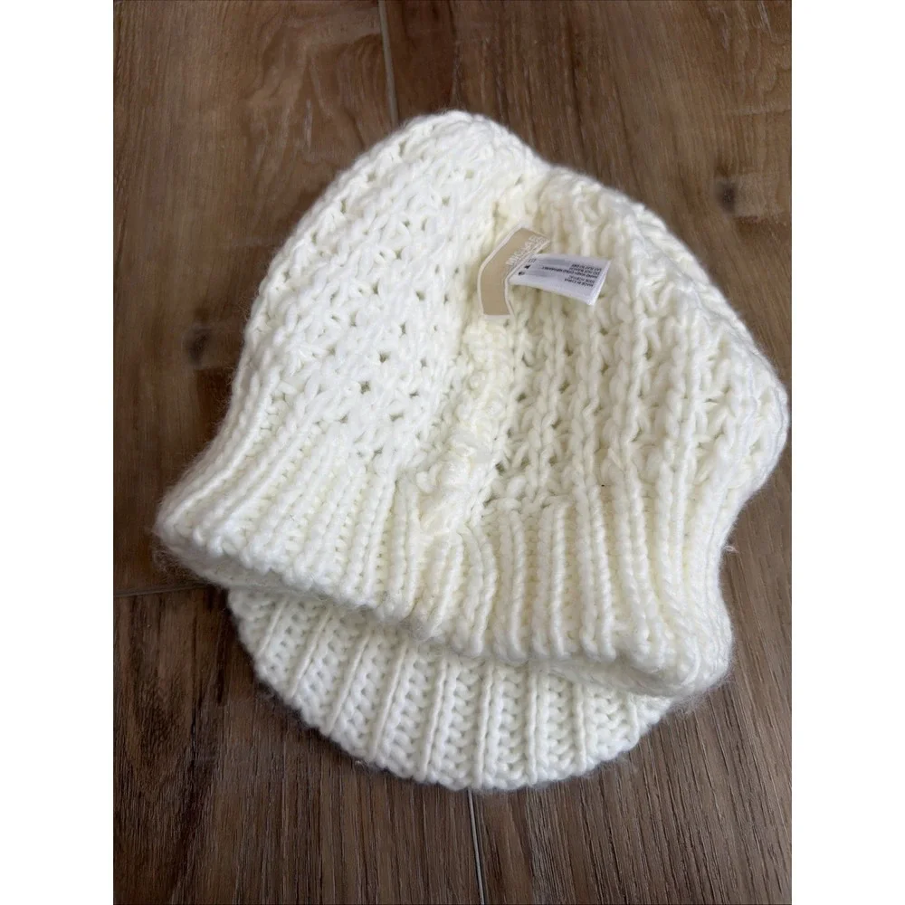 Michael Kors Cream Knit Newsboy Hat Beanie Cap‎ Visor Gold Logo